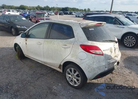 2011 Mazda Mazda2 Touring z USA, uszkodzony, nr VIN JM1DE1HZ8B0103357